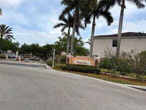 2281 NE 42nd Ave in Homestead, FL - Building Photo - Building Photo