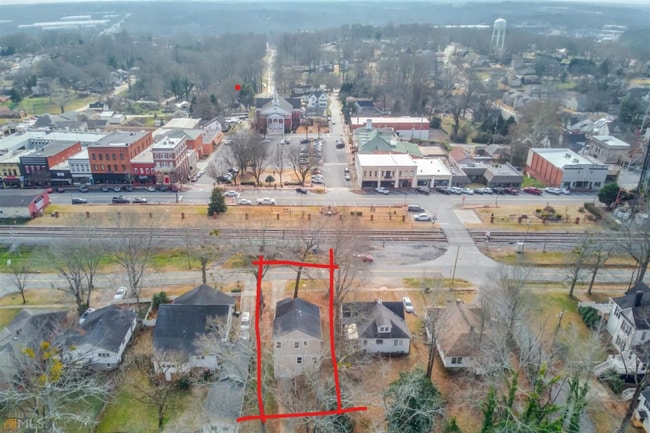property at 55 W Shadburn Ave