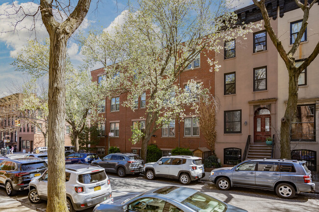 361 Clinton St in Brooklyn, NY - Foto de edificio - Building Photo