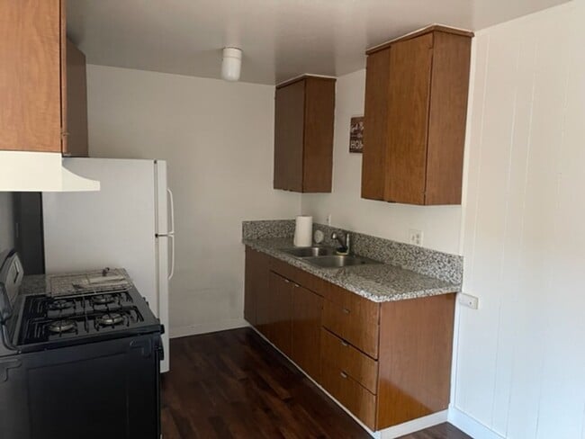 3329 Routier Rd in Sacramento, CA - Building Photo - Building Photo