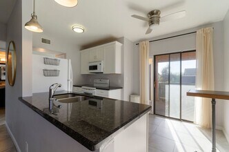 1530 S Columbus Blvd in Tucson, AZ - Building Photo - Building Photo