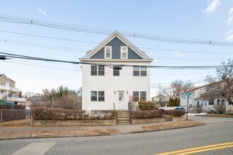 7 Ridgeland Rd in Shrewsbury, MA - Building Photo - Building Photo