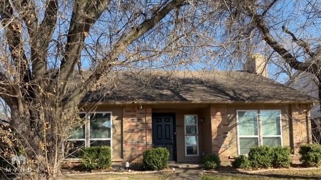 property at 9511 Rutherglen Dr