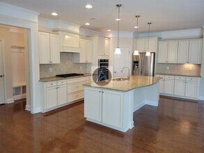 1008 Applegate Dr in Roswell, GA - Building Photo - Building Photo