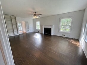 1539 Isabel Ct in Tallahassee, FL - Building Photo - Building Photo