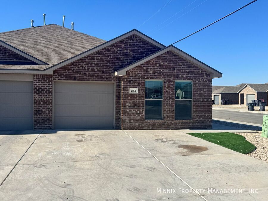 2125 N Avenue J in Lubbock, TX - Building Photo