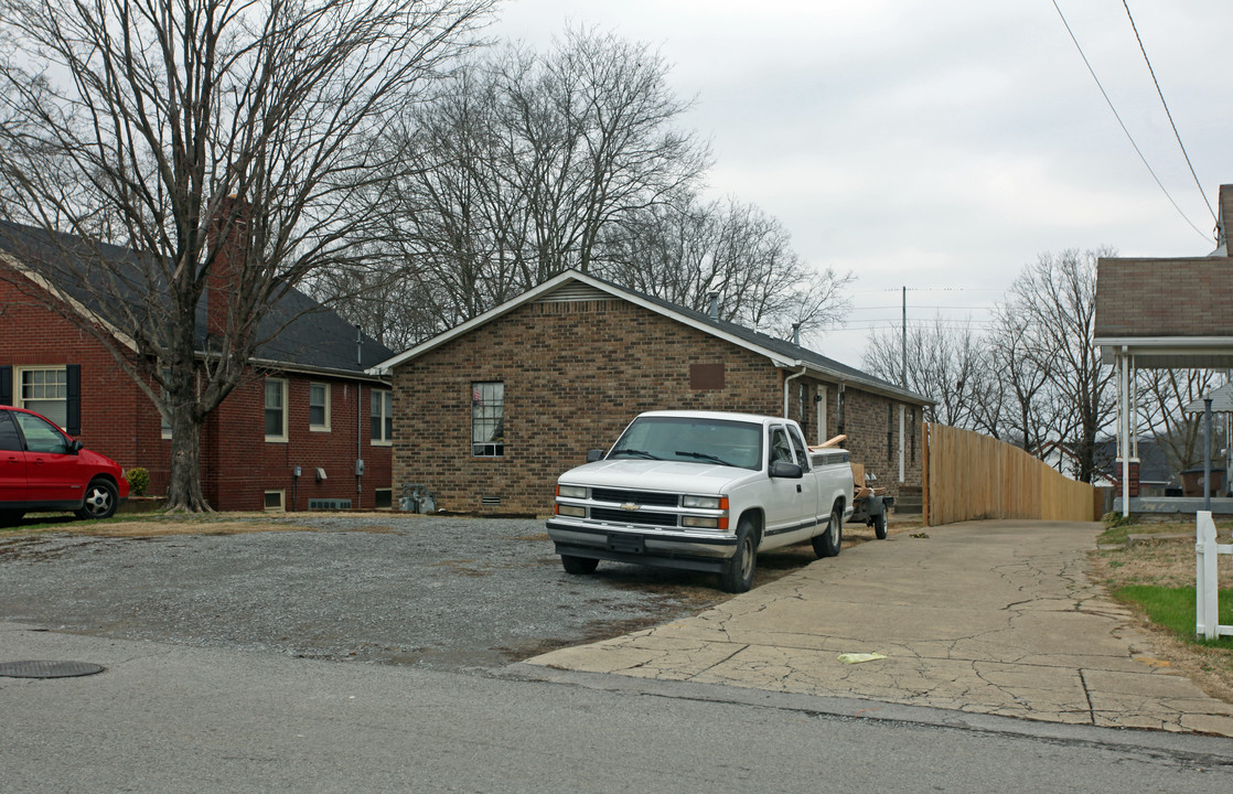 407 Edwin St in Nashville, TN - Building Photo