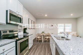 475 Oakwood Dr NW in Milledgeville, GA - Building Photo - Building Photo