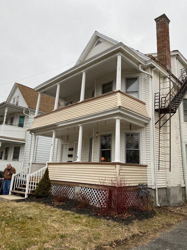 19 Grubb St Rentals in Poughkeepsie, NY