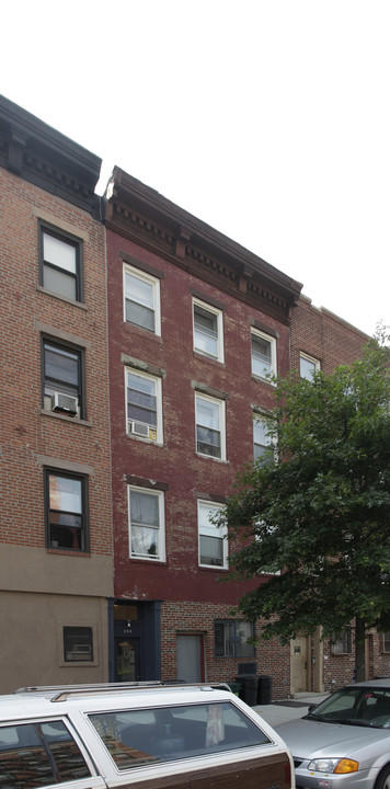 299 Columbia St in Brooklyn, NY - Building Photo