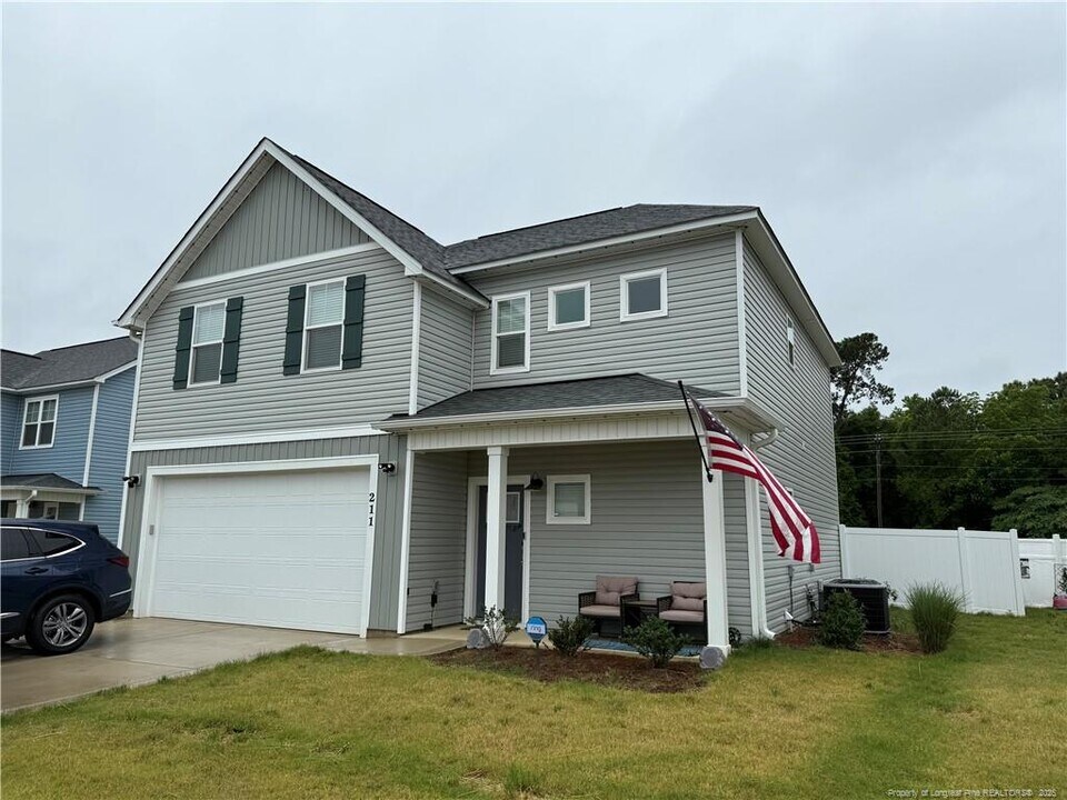 211 NC-211 in Raeford, NC - Building Photo
