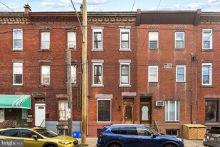 908 Reed St in Philadelphia, PA - Building Photo