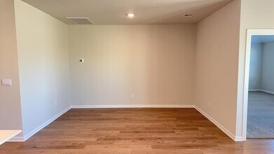 6101 Green Meadow Ln in Oklahoma City, OK - Building Photo - Building Photo