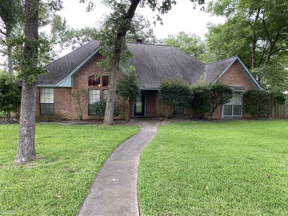 2534 Carole St in Nacogdoches, TX - Building Photo