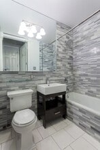 321 E 10th St, Unit 1E in New York, NY - Building Photo - Building Photo