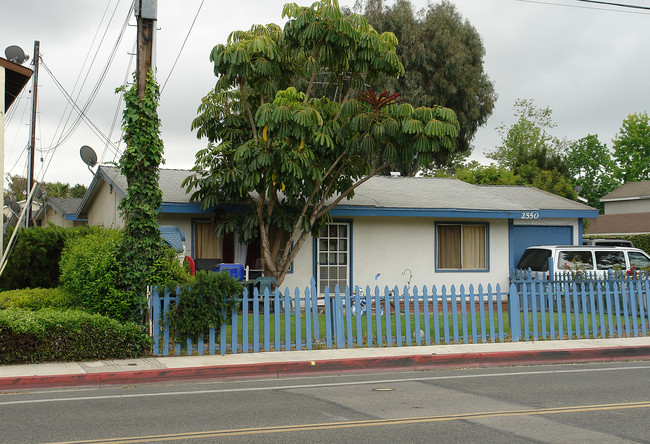 Eastside Cottages in Costa Mesa, CA - Building Photo - Building Photo