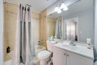 532 Viola Dr in Davenport, FL - Building Photo - Building Photo