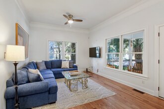 102 W 36th St in Savannah, GA - Building Photo - Building Photo