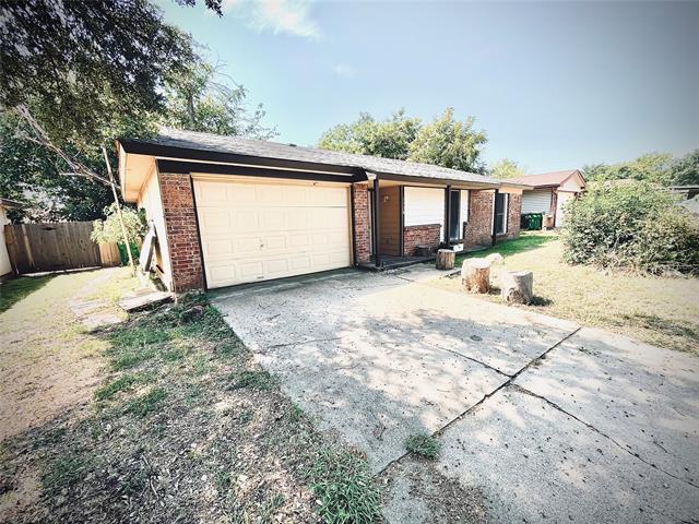 5728 Bonner Dr in Haltom City, TX - Building Photo - Building Photo