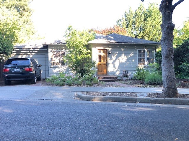 820 Palo Alto Ave in Palo Alto, CA - Building Photo