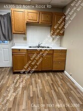 45305 N Ridge Rd in Amherst, OH - Building Photo - Building Photo