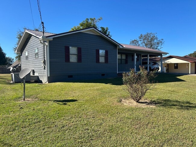 property at 2002 Peek Dr