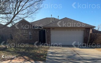 604 Eastview Dr in Yukon, OK - Building Photo