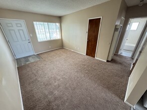 1152 Irolo St, Unit 3 in Los Angeles, CA - Foto de edificio - Building Photo