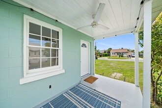 1114 McKenzie Ave in Panama City, FL - Foto de edificio - Building Photo