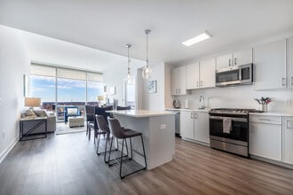 405 Atlantic St in Stamford, CT - Building Photo - Building Photo