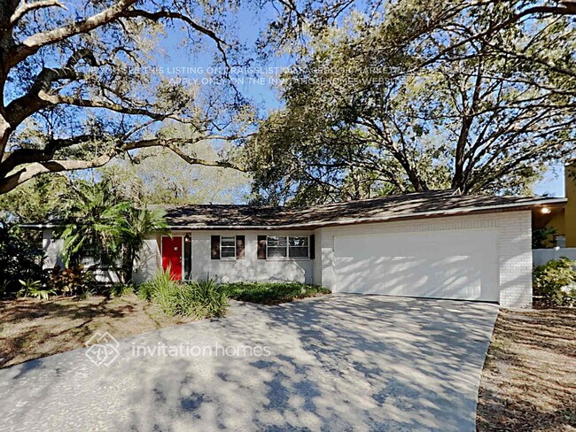 property at 23203 Lucerne Pl