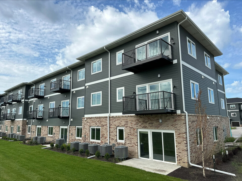 Bluestem Apartments in Fremont, NE - Building Photo