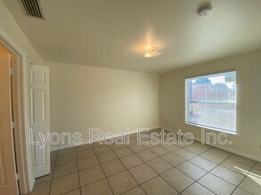 4622 15th St SW in Lehigh Acres, FL - Building Photo - Building Photo