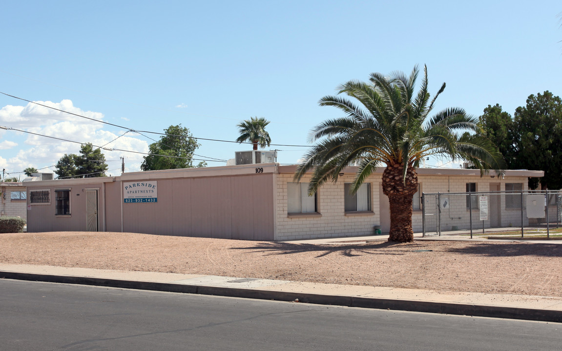Parkside Palms Apartments in Avondale, AZ - Foto de edificio
