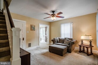 2462 Ardsley Ave in Glenside, PA - Building Photo - Building Photo