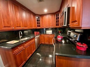 246 Adams Way in Sayville, NY - Building Photo - Building Photo