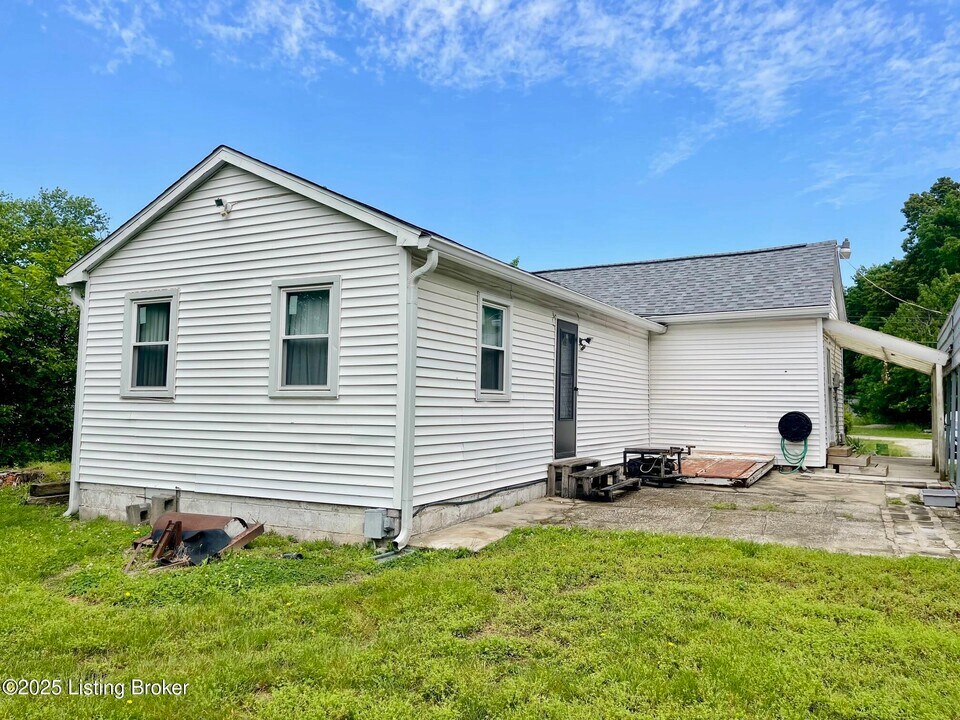 4305 Reas Ln in New Albany, IN - Building Photo