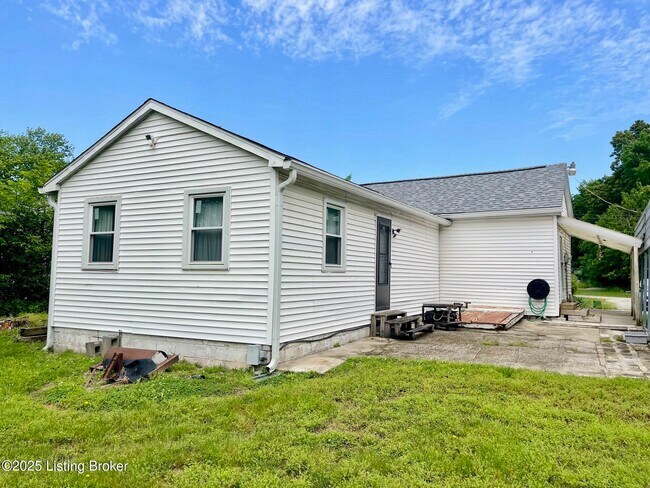 property at 4305 Reas Ln