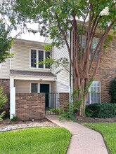 838 Creekside Dr in Lewisville, TX - Building Photo - Building Photo
