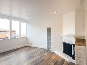 313 Valley St in Sausalito, CA - Building Photo - Building Photo