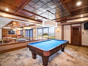 1581 Brickell Ave, Unit 1202 in Miami, FL - Building Photo - Building Photo