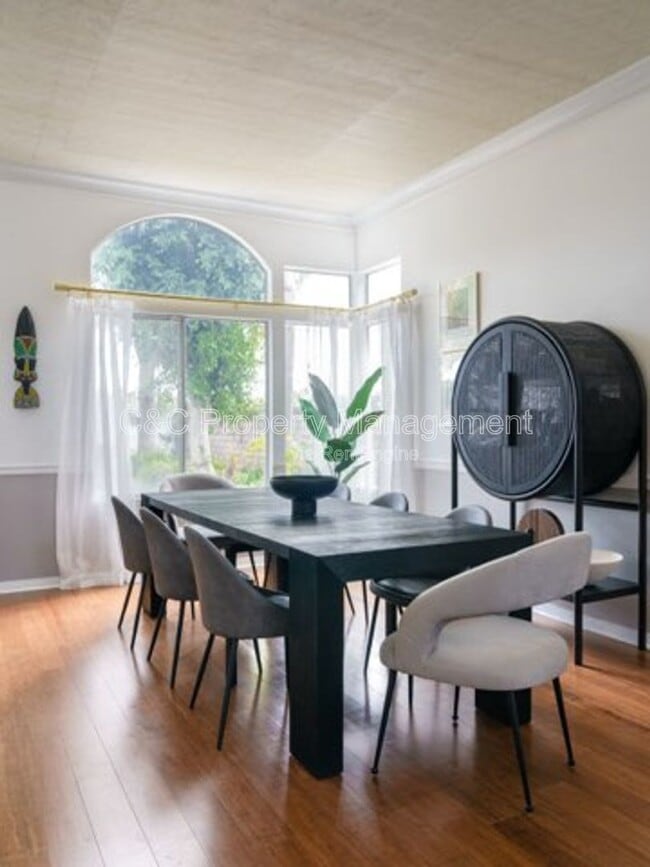 5234 Chariton Ave in Los Angeles, CA - Building Photo - Building Photo