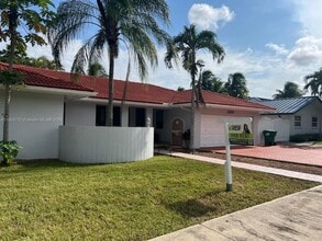 12310 SW 97th St in Miami, FL - Building Photo - Building Photo