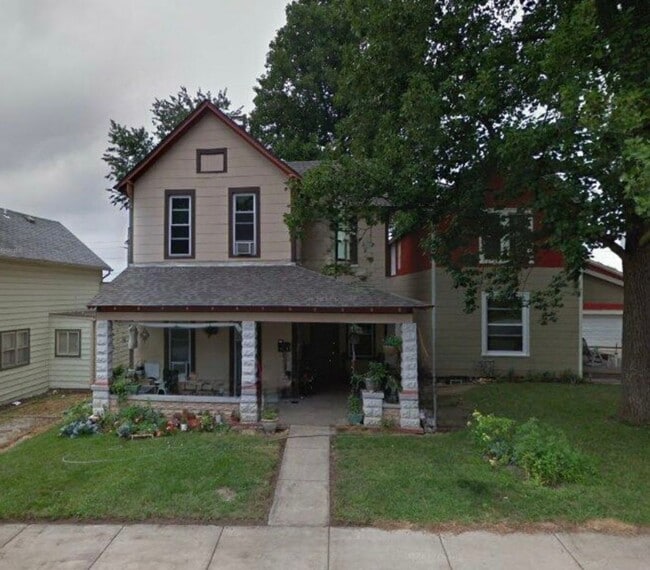 property at 1708 Rainey St