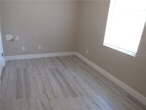 8609 N Greenwood Ave in Tampa, FL - Building Photo - Building Photo