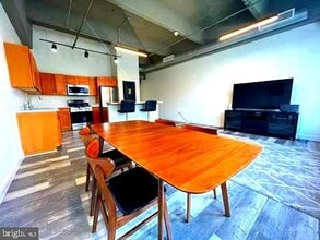 511 N Broad St in Philadelphia, PA - Foto de edificio - Building Photo