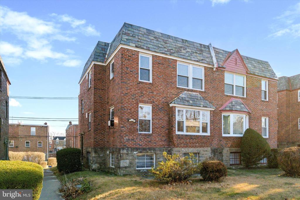 918 Vernon Rd-Unit -2 in Philadelphia, PA - Foto de edificio
