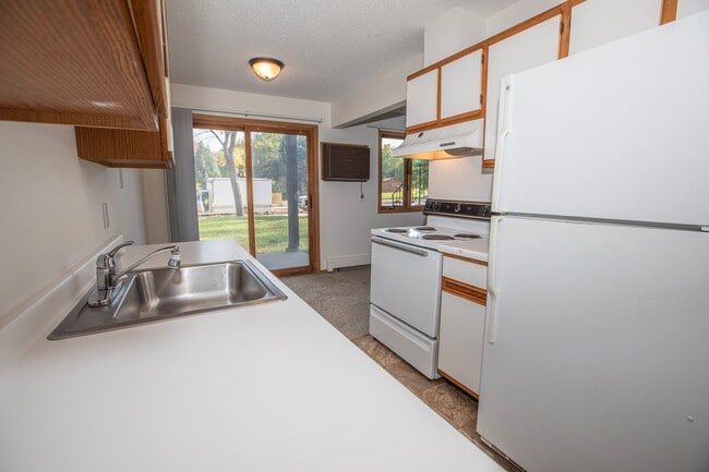 1940 Roosevelt Dr-Unit -1940-1-74 in Northfield, MN - Building Photo - Building Photo