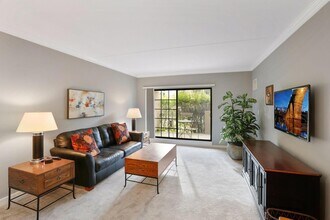 6730 Vernon Ave S in Minneapolis, MN - Building Photo - Building Photo