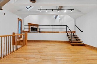 2239 N Clybourn Ave in Chicago, IL - Building Photo - Building Photo